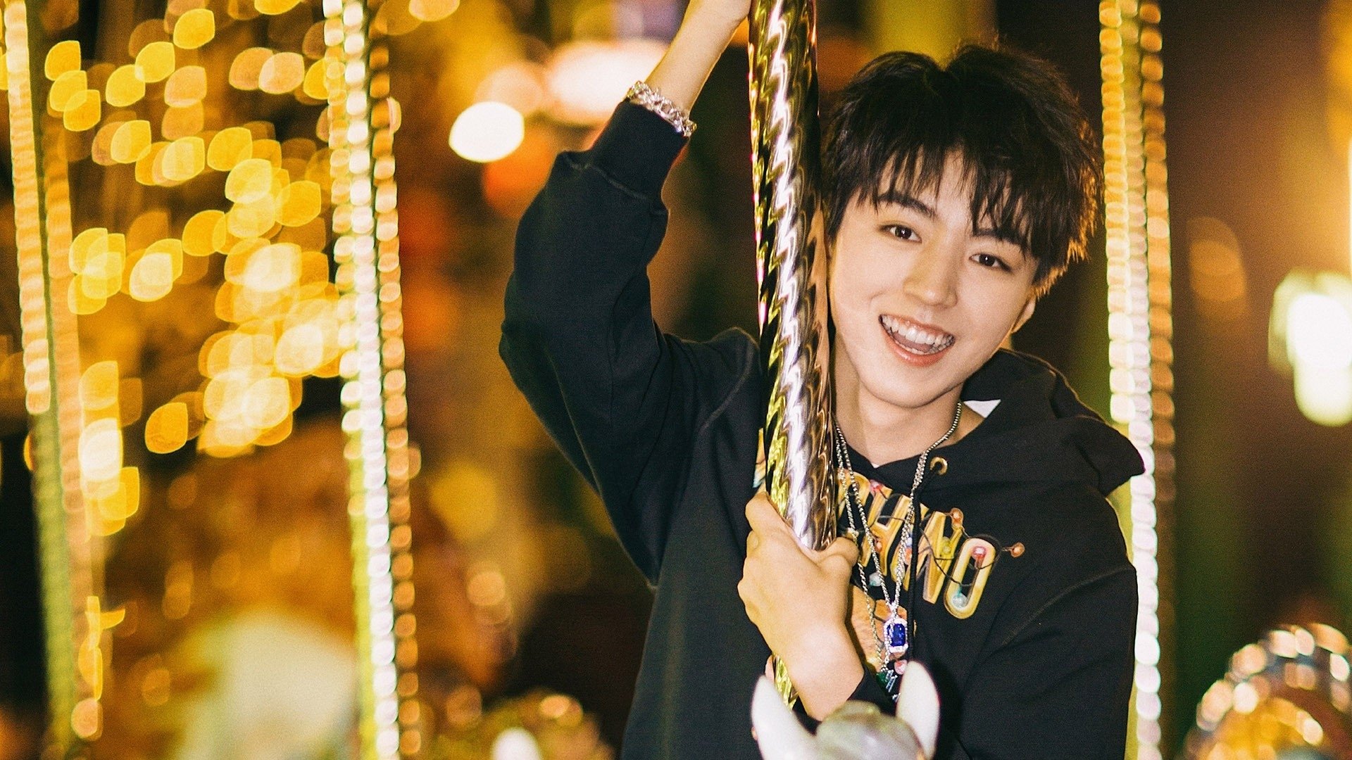 西甲:皇马绝杀巴萨,榜首位置再度争夺激烈,西甲皇马对巴萨比赛时间