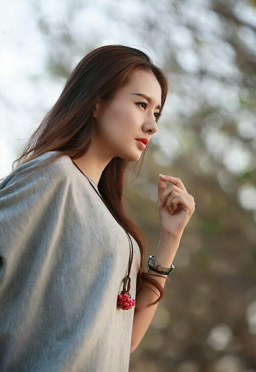 七六人主场逆转关键时刻发力,七六人首发